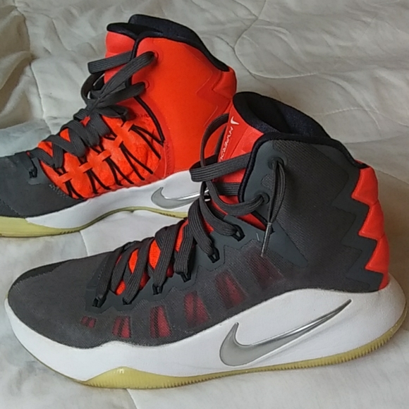 Custom Nike Shoes - Picture 1 of 6